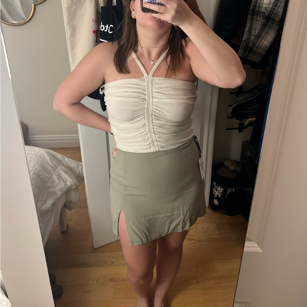 Aritzia Sunday best Tatiana skirt in sage basil green